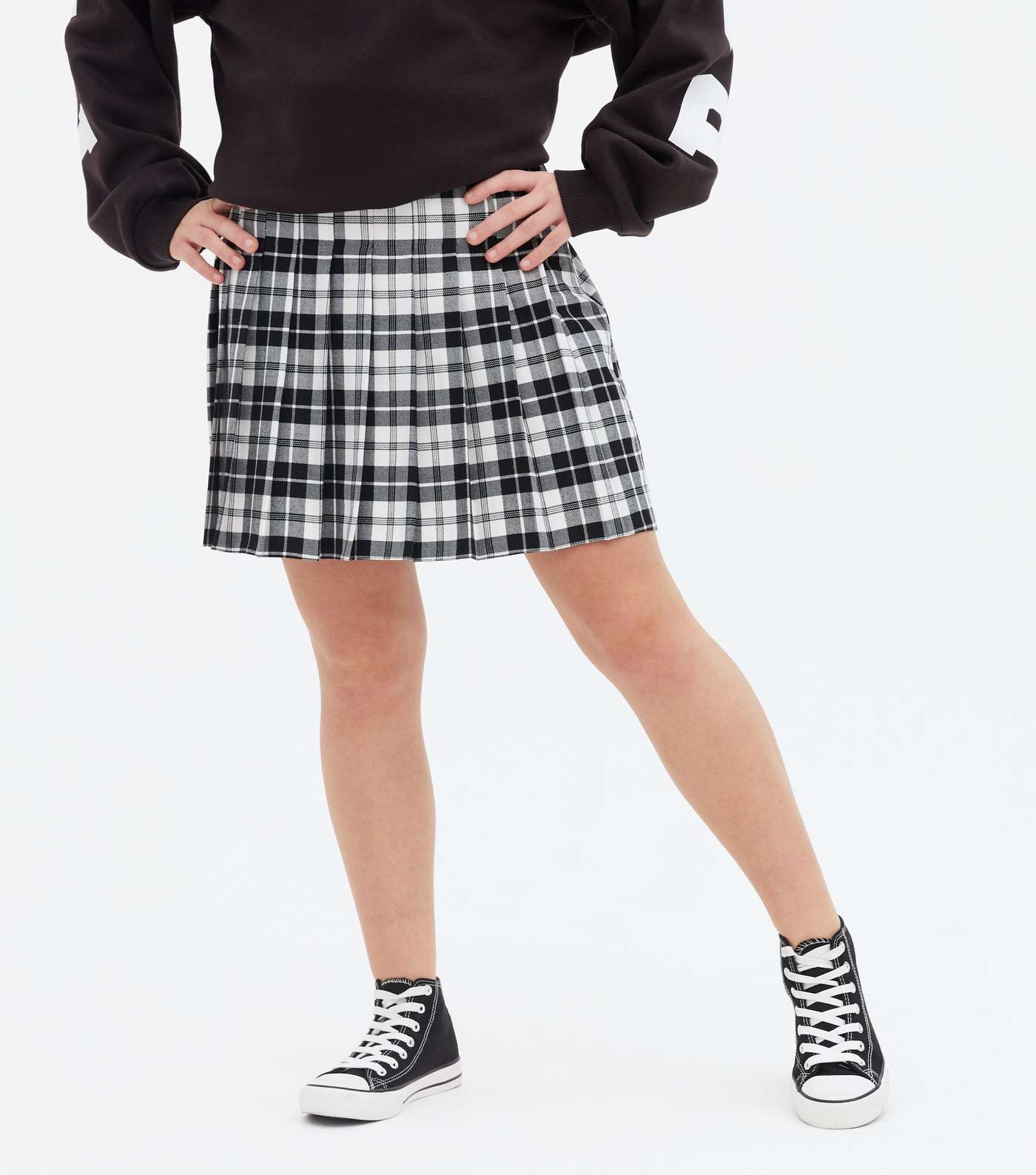 Girls Black Check Pleated Tennis Skirt Image 2