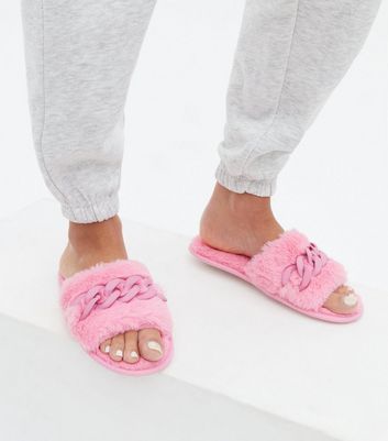 pink fluffy crossover slippers