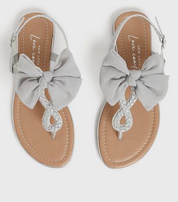 Sparkly bow 2025 flip flops