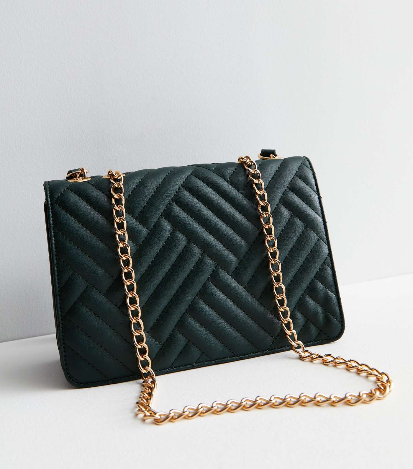 Dark Green Quilted Chain Cross Body Bag Image 4