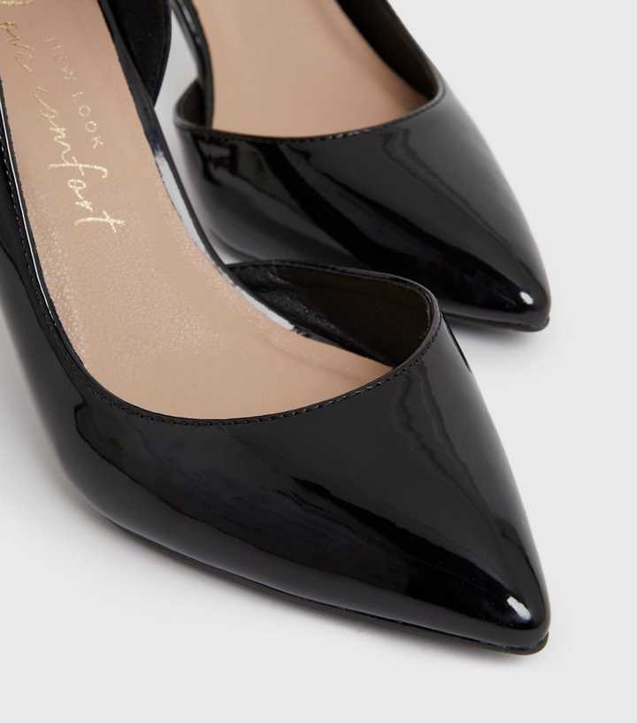 Black stiletto shoes