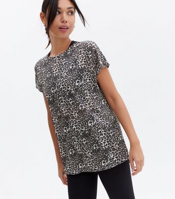 black and leopard shirt