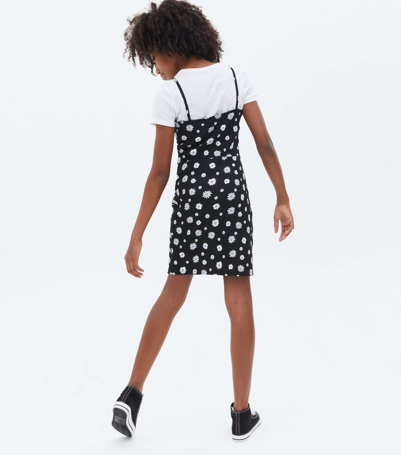 Girls Black Daisy 2-in-1 Mini Pinafore Dress Image 4