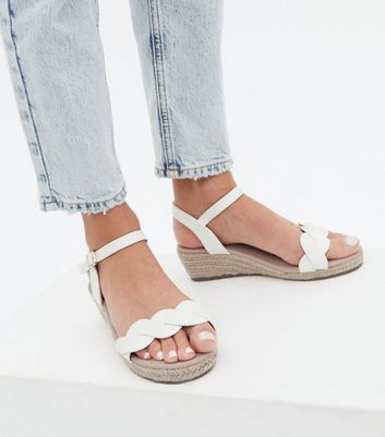 wide wedge shoes