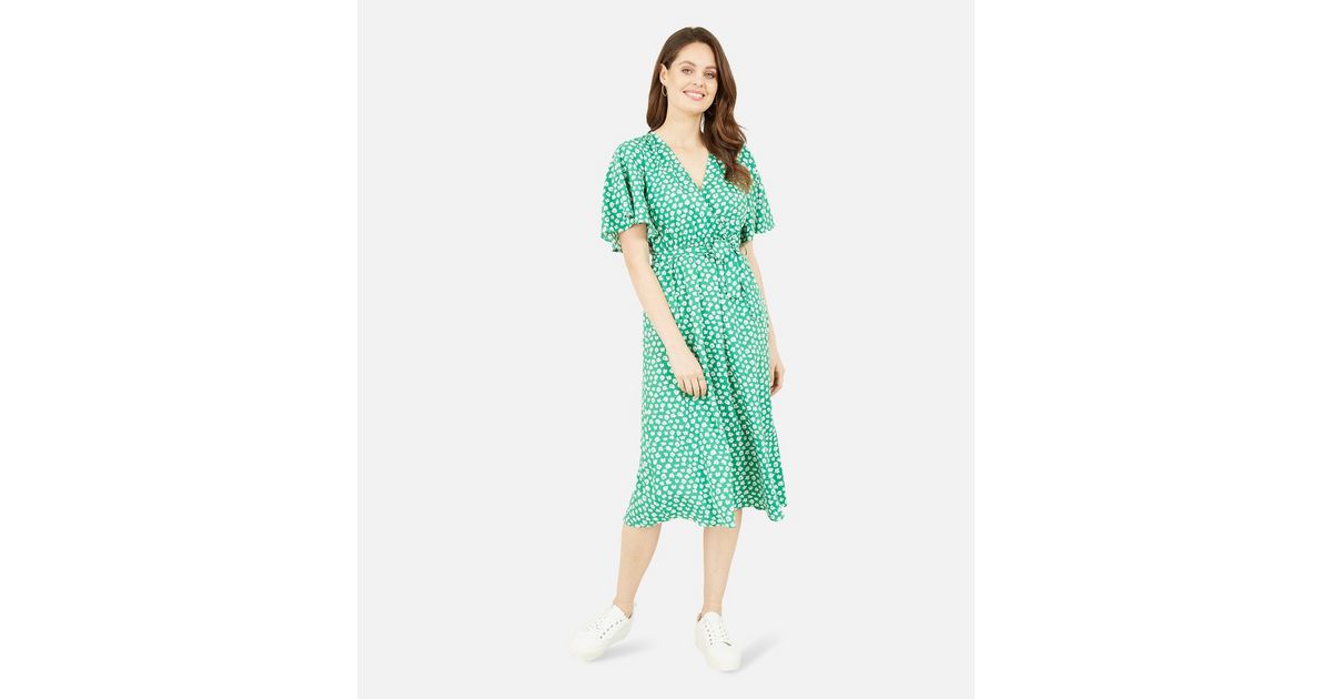 Yumi Green Daisy Midi Wrap Dress | New Look