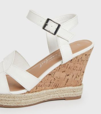 Amazon.com | WHITE MOUNTAIN Women's Swayze Platform Sandal,  Black/Burn/Smooth, 6 M | Platforms & Wedges