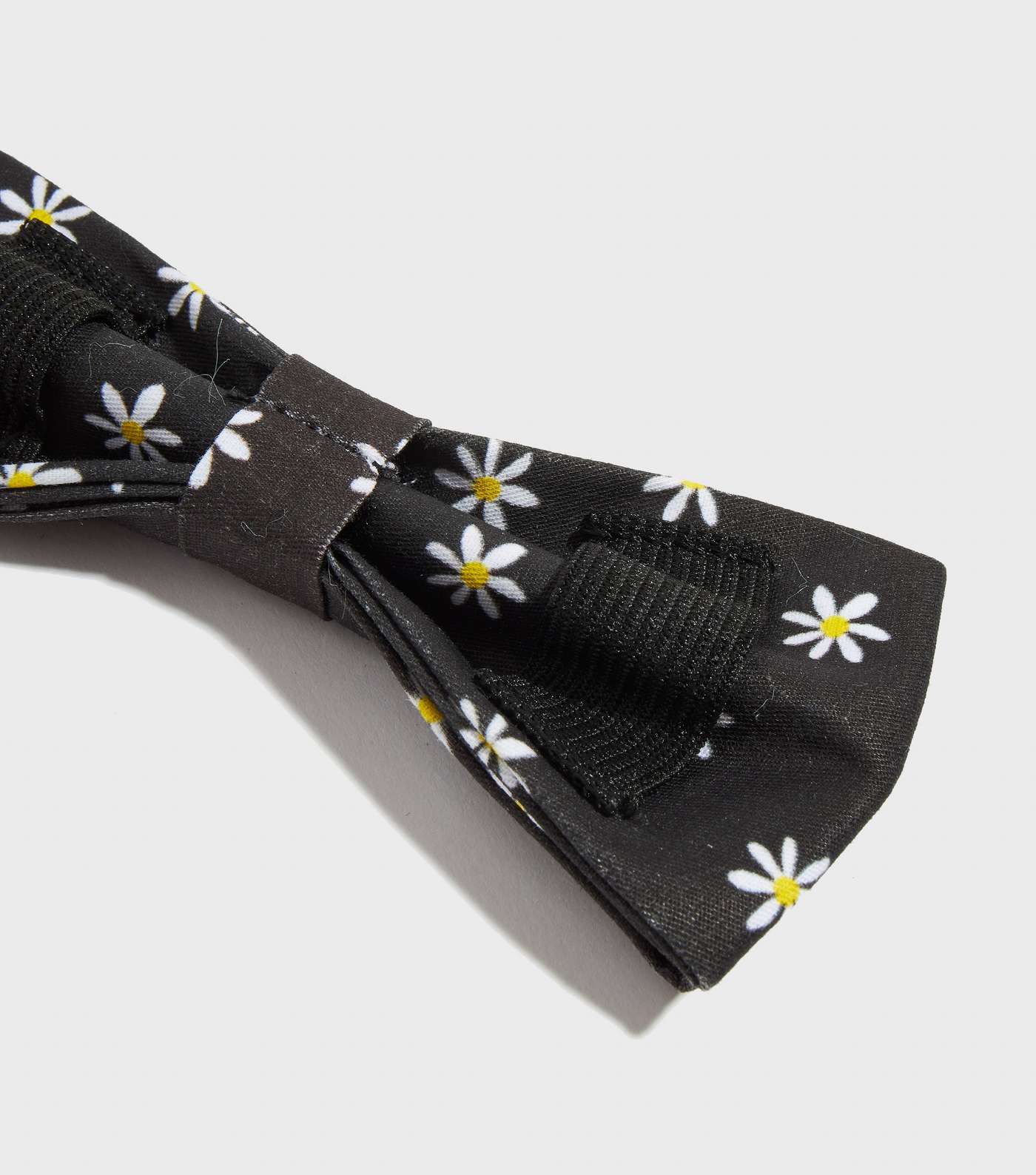 Skinnydip Black Daisy Pet Bow Tie Image 4