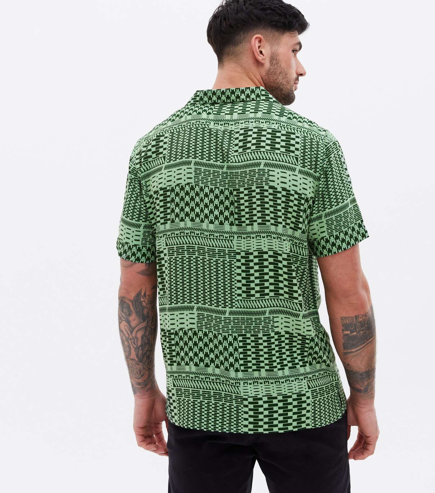 Green Checkerboard Short Sleeve Shirt Image 4