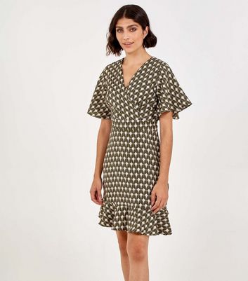 Blue Vanilla Green Geometric Mini Wrap Dress New Look