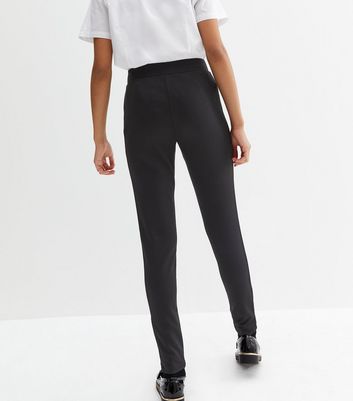 Black pull hot sale on skinny trousers