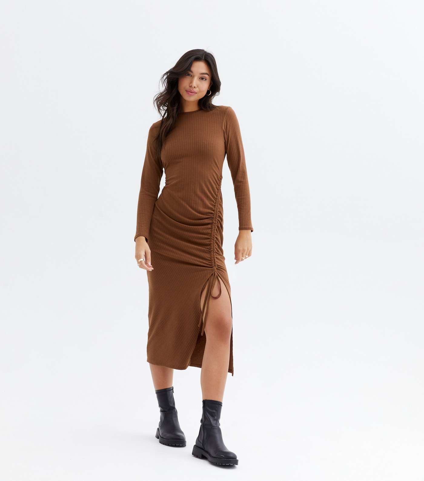 Dark Brown Ribbed Ruched Side Midi Dress Image 2