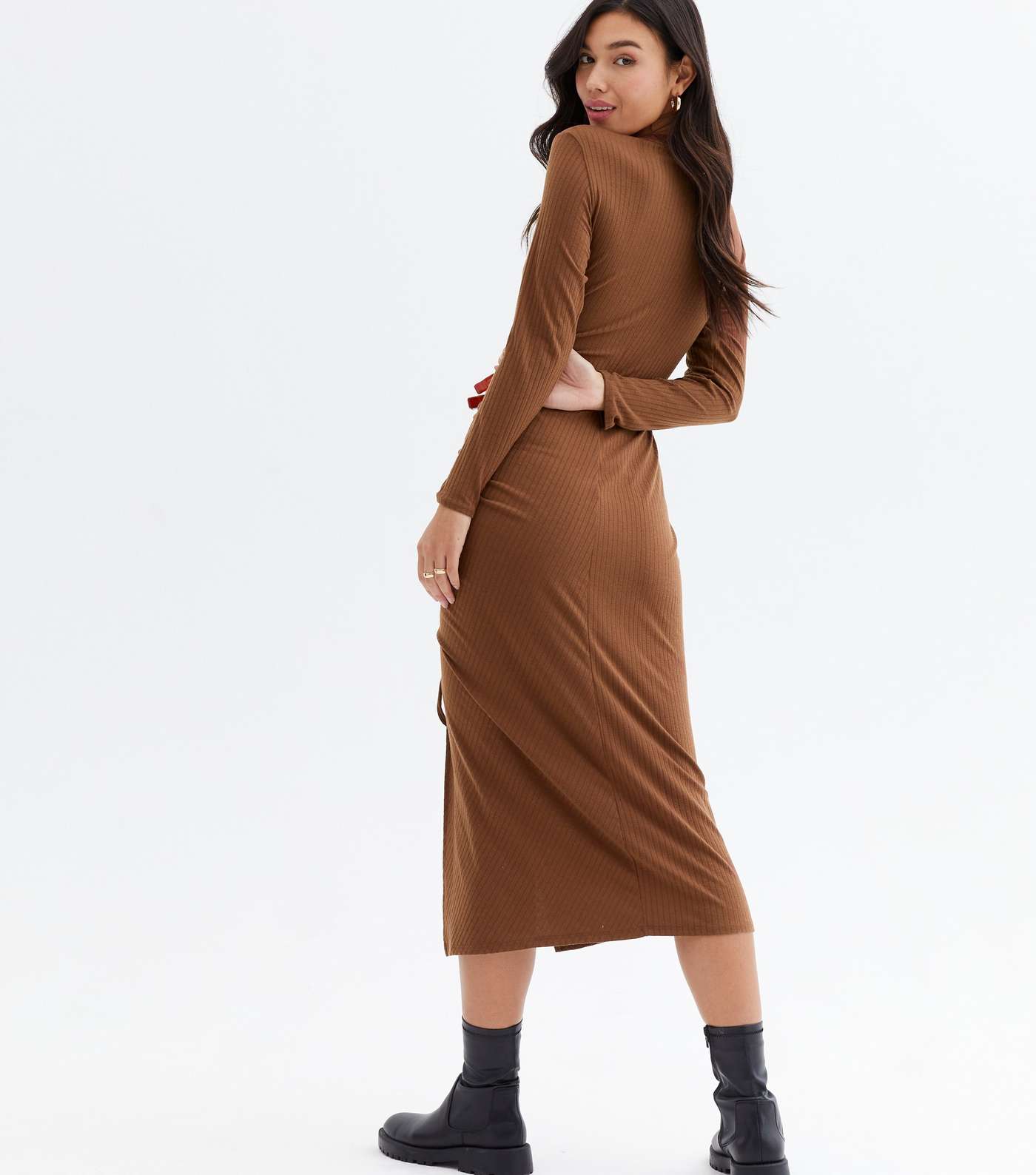Dark Brown Ribbed Ruched Side Midi Dress Image 4