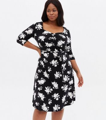 Blue Vanilla Curves Black Floral Ruched Mini Dress New Look