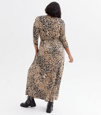 Click to view product details and reviews for Curves Brown Leopard Print Shirred Midi Dress New Look.