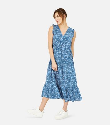 Yumi Blue Ditsy Floral Tiered Midi Dress New Look