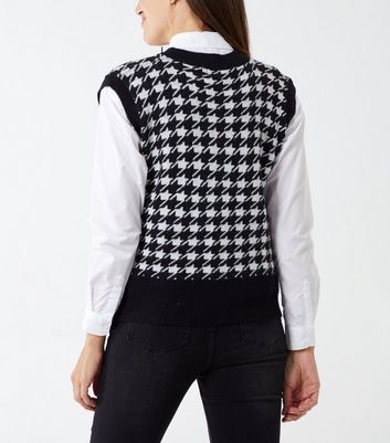 Blue Vanilla Black Dogtooth Knit V Neck 
