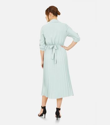 Mela Light Green Pleated Midi Shirt Dress New Look