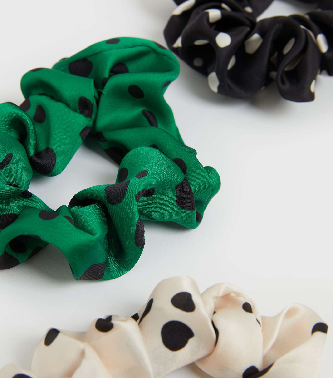3 Pack Black Green and Cream Spot Scrunchies Image 2