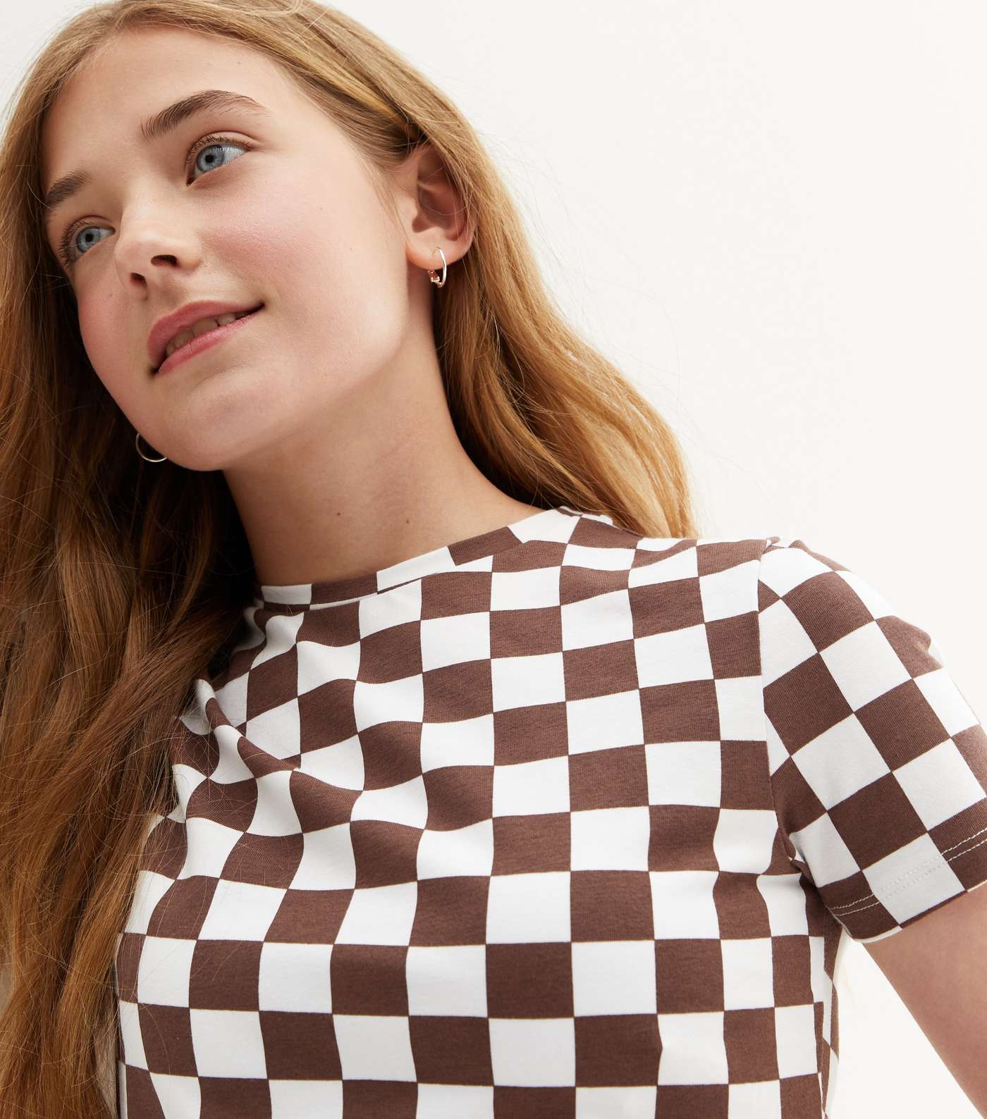 Girls Brown Checkerboard Hanky Hem T-Shirt Image 3