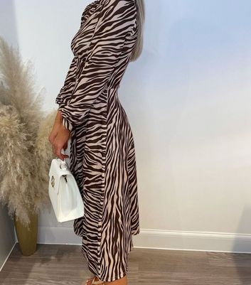 Damen Bekleidung Missfiga Brown Zebra Print High Neck Midi Dress