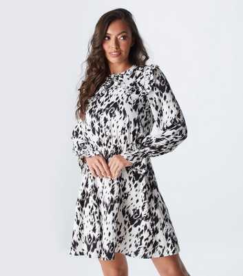 Urban Bliss White Animal Print Frill Collar Dress