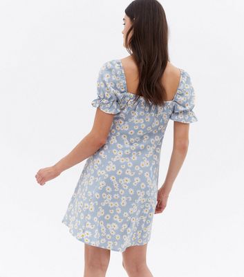 blue daisy flower dress