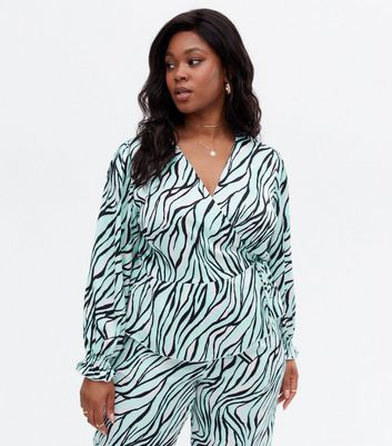 Damen Bekleidung Curves Light Green Zebra Print Satin Wrap Blouse