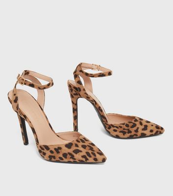 Leopard print store shoes high heels