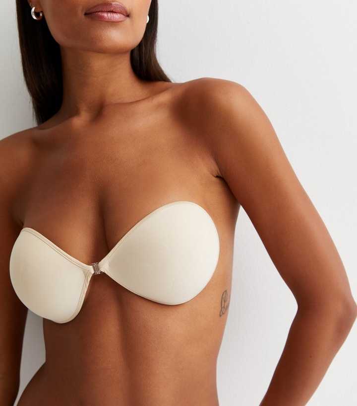 https://media3.newlookassets.com/i/newlook/825189918M1/womens/clothing/lingerie/perfection-beauty-tan-a-cup-stick-on-bra.jpg?strip=true&qlt=50&w=720