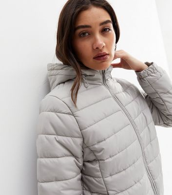 Light Grey Lightweight Hooded Puffer Jacket New Look