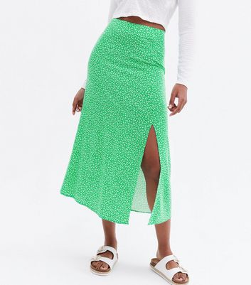 New look ditsy floral midi skirt 2025 in green pattern