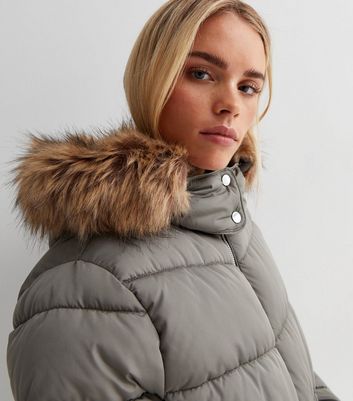 Petite Olive Faux Fur Trim Hooded 