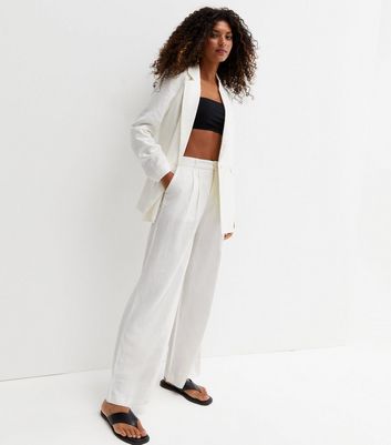 13 Chic AllWhite Outfits To Wear Before The Summer Is Over