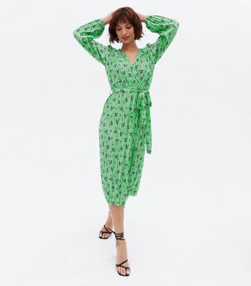 Green Ditsy Floral Plissé Belted Midi 