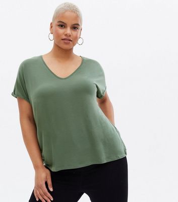 Vero Moda Curves Olive V Neck Short 