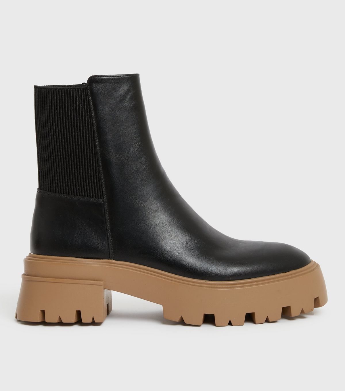 Black Contrast Sole Chunky Chelsea Boots - NEW LOOK