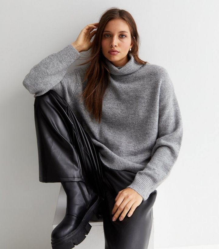 New Look slouchy roll neck jumper in light grey