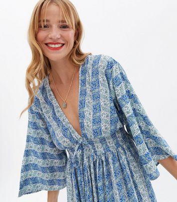 Blue Vanilla Pale Blue Paisley Shirred Kimono Maxi Dress New Look