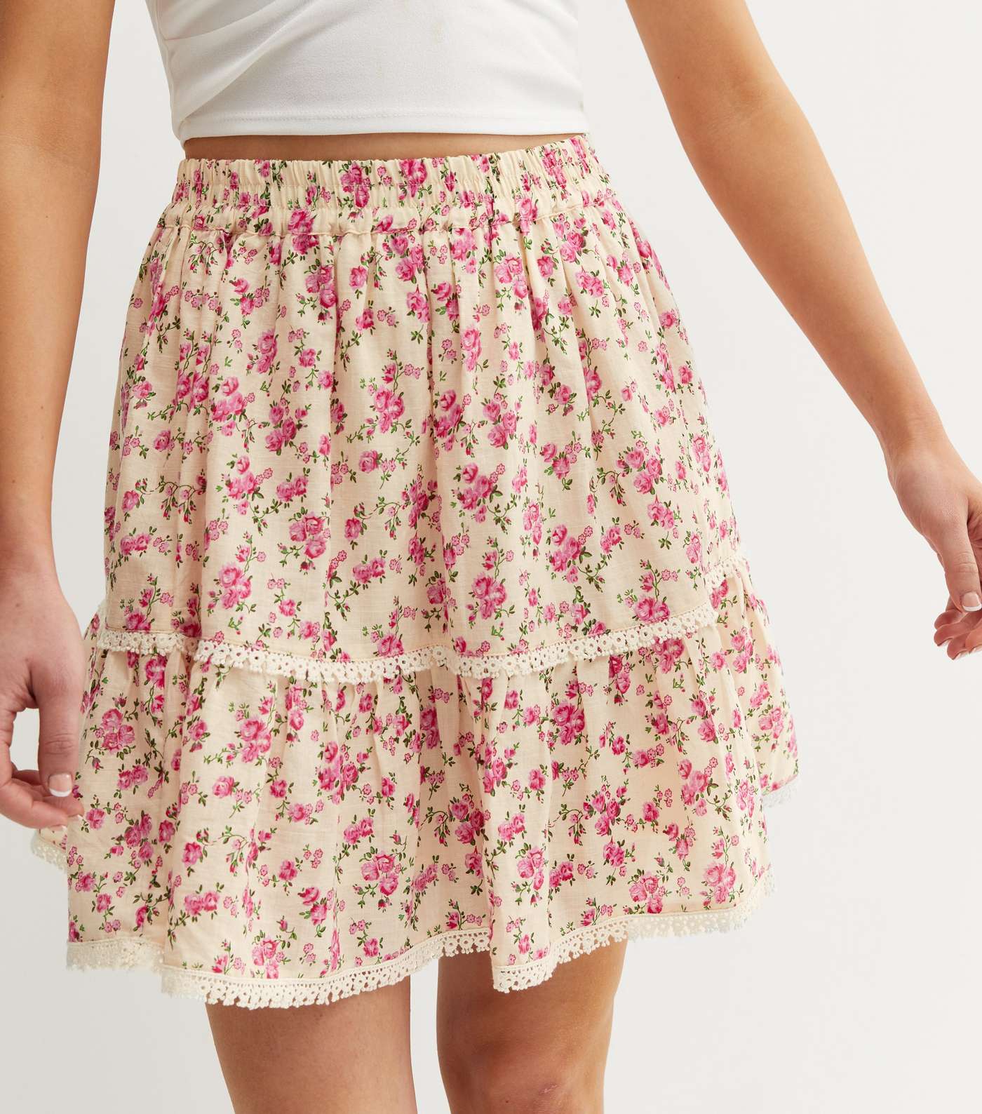 Off White Floral Lace Trim Tiered Mini Skirt Image 2