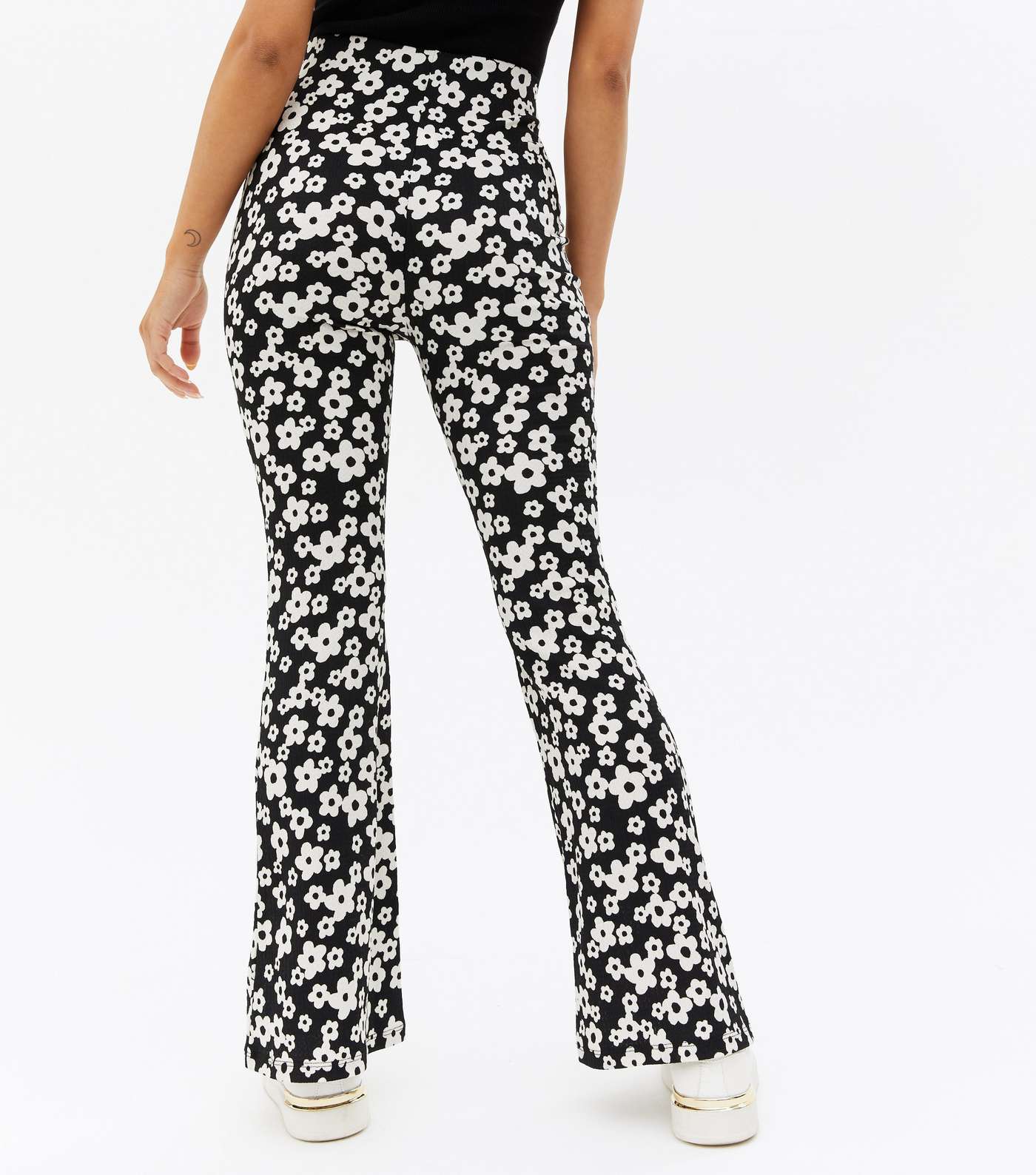 Petite Black Floral Crinkle Jersey Flared Trousers Image 4