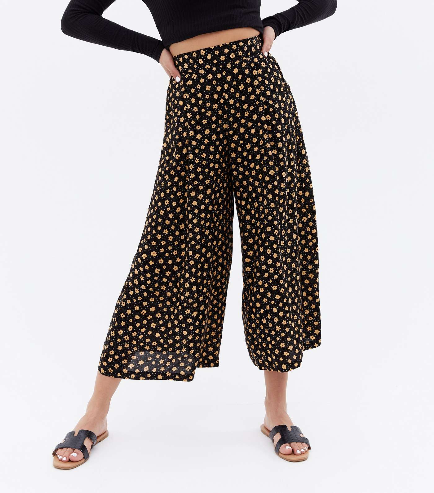 Black Ditsy Floral Wide Leg Crop Trousers Image 2