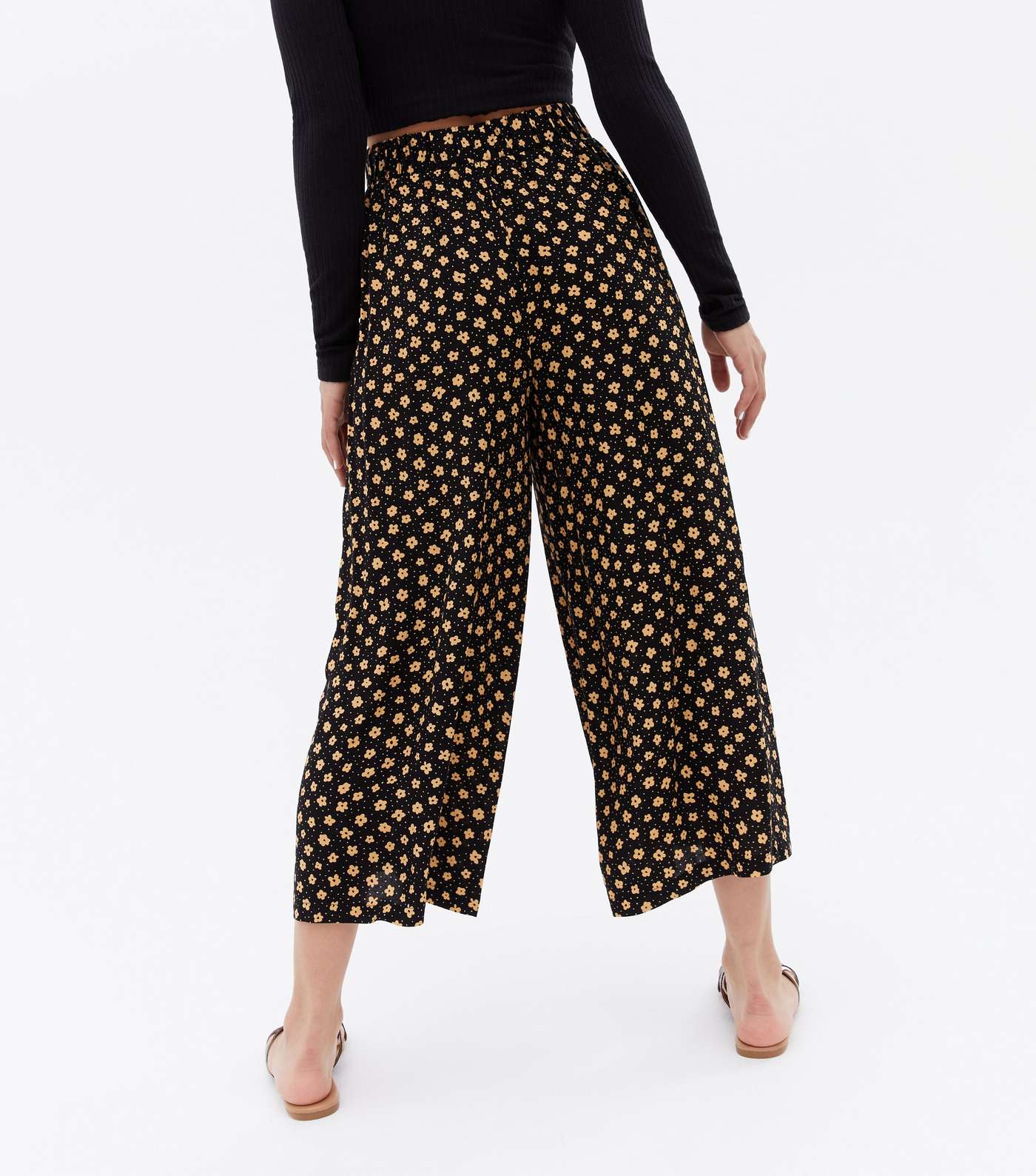 Black Ditsy Floral Wide Leg Crop Trousers Image 4