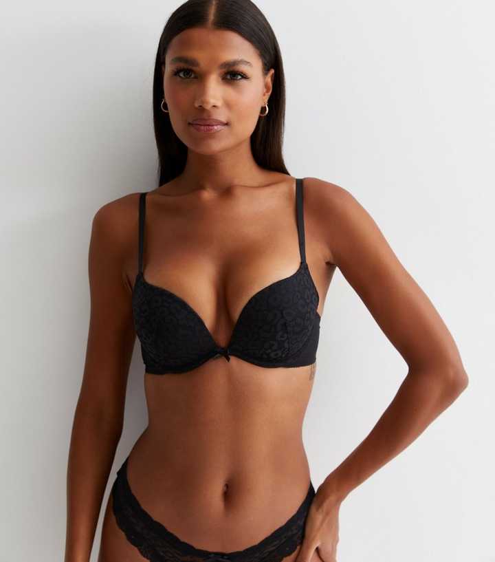 https://media3.newlookassets.com/i/newlook/829229001/womens/clothing/lingerie/black-animal-print-lace-plunge-push-up-bra.jpg?strip=true&qlt=50&w=720