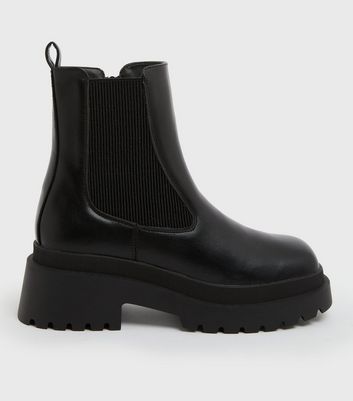 Square sales chelsea boots