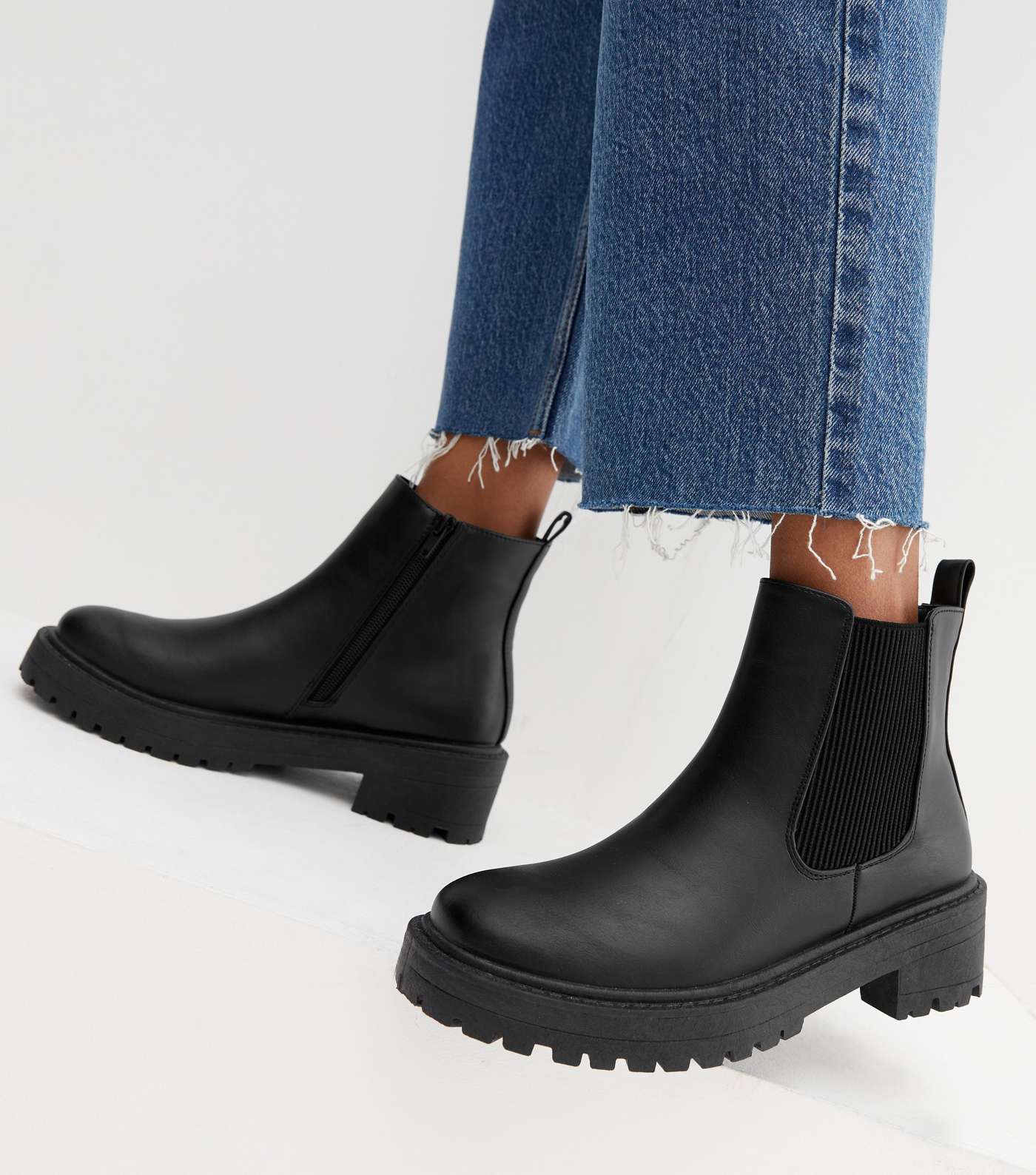 Black Chunky Chelsea Boots Image 2
