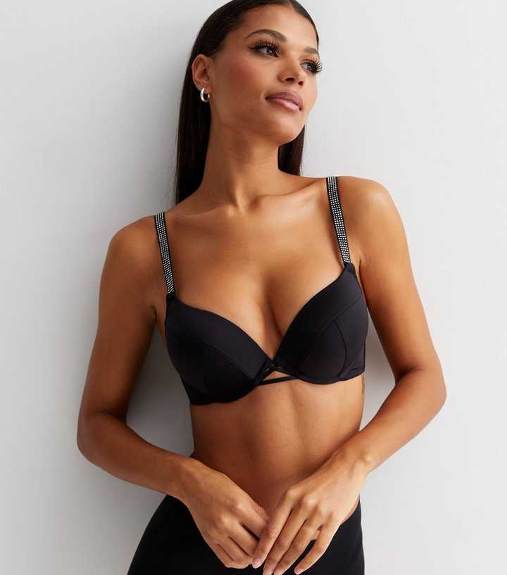 https://media3.newlookassets.com/i/newlook/830566501/womens/clothing/lingerie/black-diamante-strap-boost-bra.jpg?strip=true&qlt=50&w=720