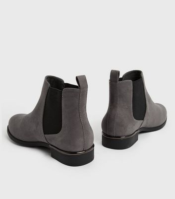 Extra Wide Fit Grey Suedette Elasticated Metal Trim Chelsea Boots New Look