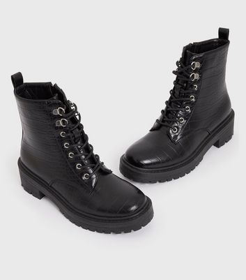 sorel boots in wide width