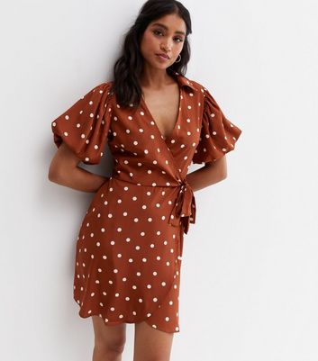 Brown Spot Crepe Collar Mini Wrap Dress