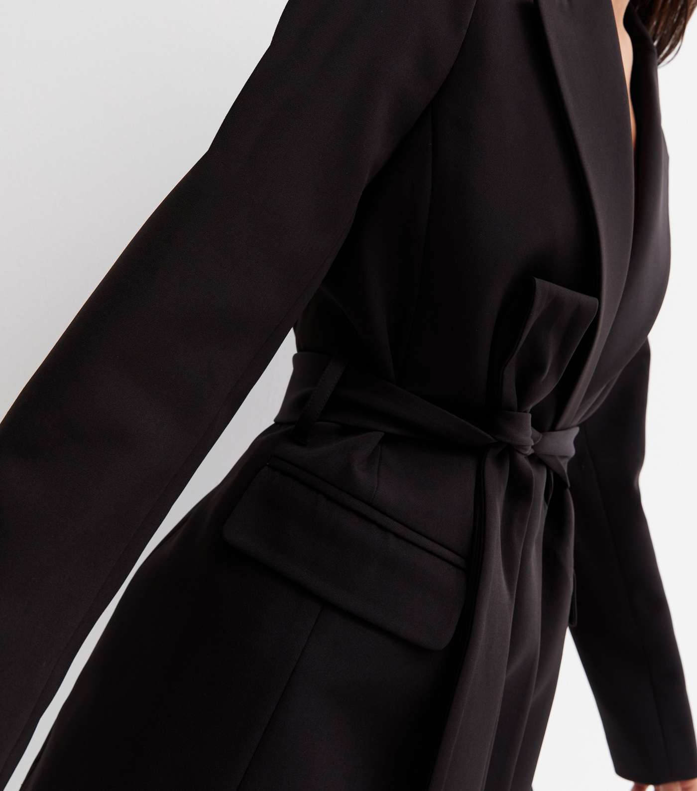 Black Long Sleeve Belted Blazer Image 3